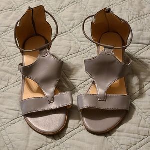 Clark sandals in Gray size 8